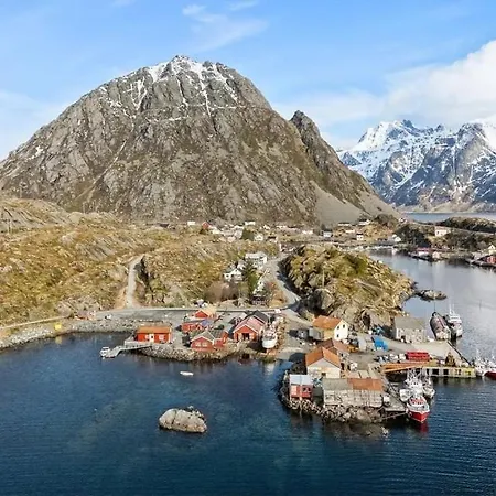 Lofoten Retreat *