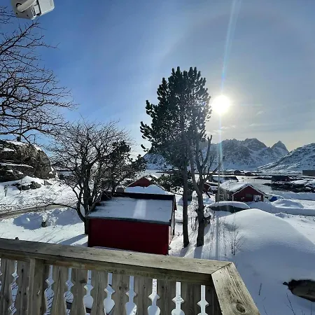 Lofoten Retreat *