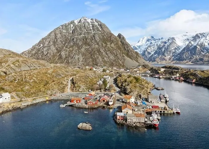 Lofoten Retreat *
