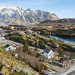 Lofoten Retreat Дом отдыха Sund (Nordland)